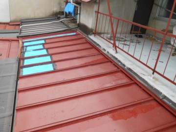屋根カバー工事