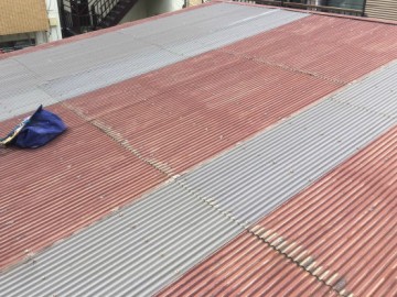 波板張替工事