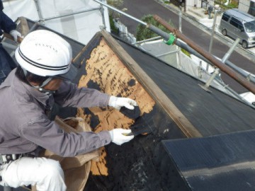 屋根葺き替え工事