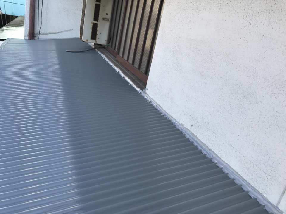 屋根カバー工事（小波）