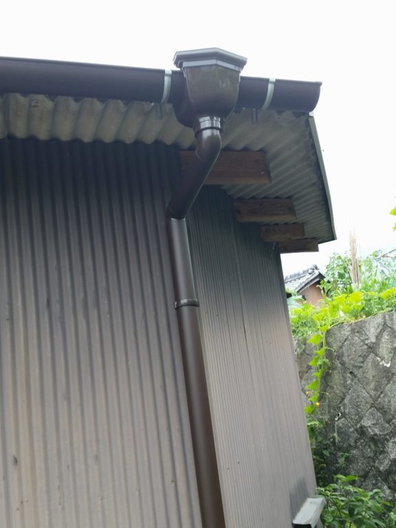 屋根カバー工事（ガルバリュウム波板）