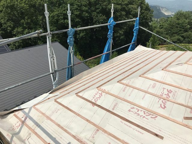屋根葺き替え工事