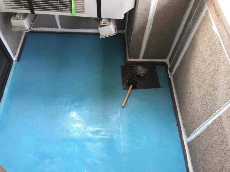 ベランダメッシュウレタン防水工事