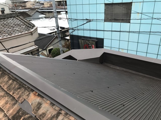 屋根カバー工事（小波）