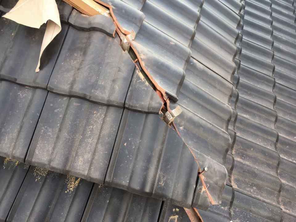屋根葺き替え工事