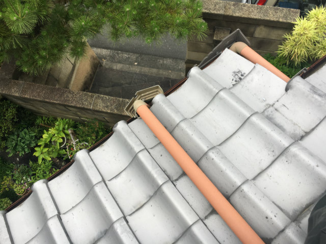 樋掛け替え工事