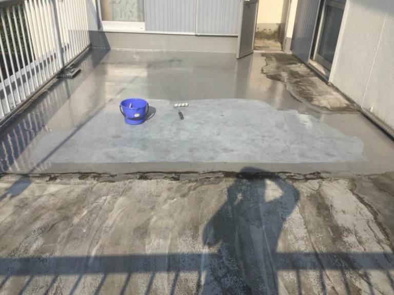 メッシュ入りウレタン防水工事