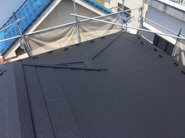 屋根葺き替え工事
