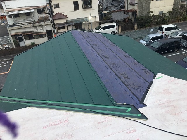 屋根葺き替え・カバー工事