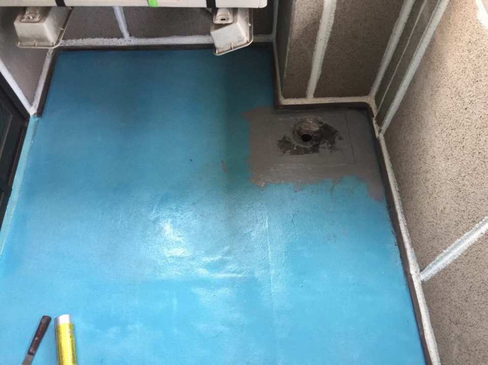 ベランダメッシュウレタン防水工事