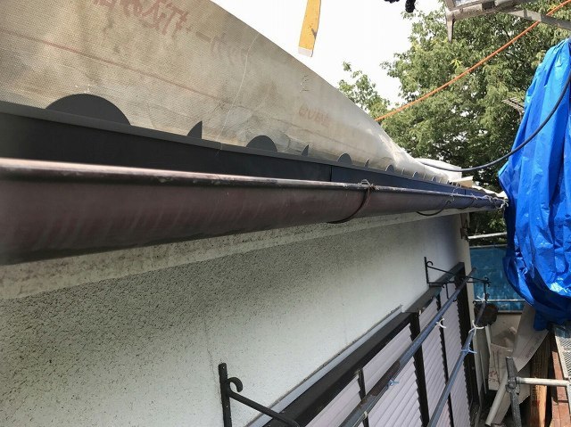 屋根葺き替え工事