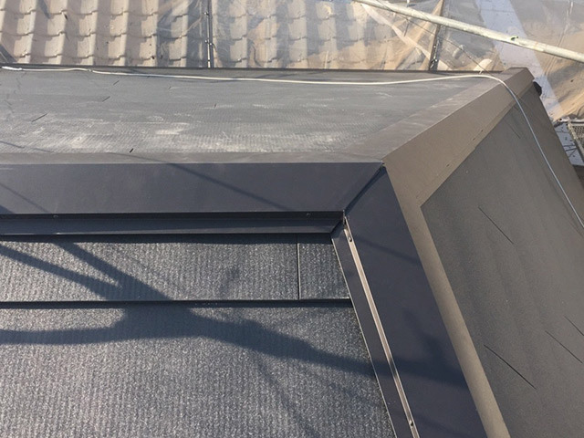 屋根カバー工事