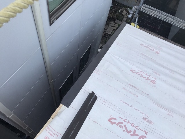 屋根葺き替え工事