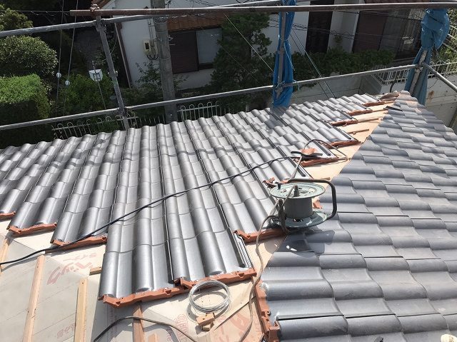 屋根葺き替え工事