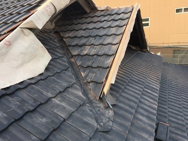 屋根葺き替え工事