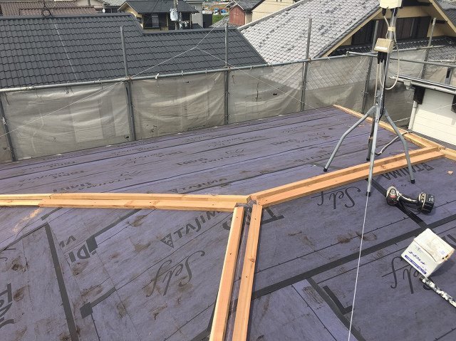 屋根カバー工事