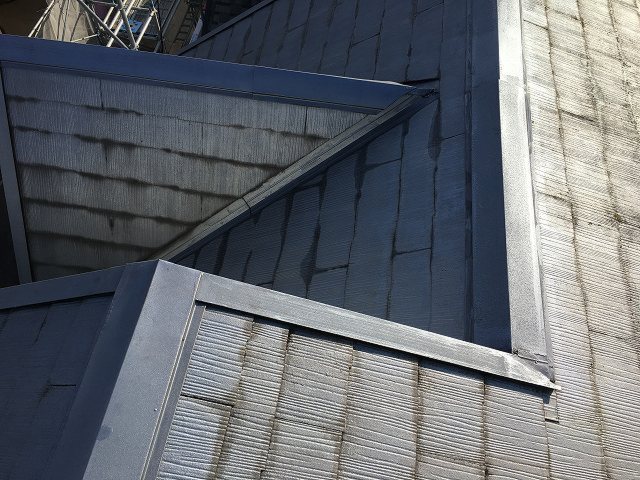屋根カバー工事