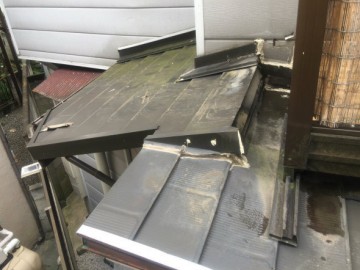 屋根カバー工事