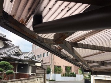 樋掛け替え工事