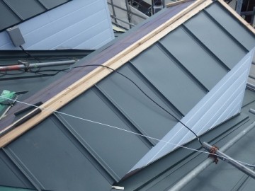 屋根カバー工事