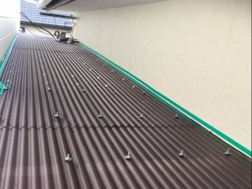 波板張替工事
