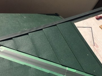 屋根葺き替え・カバー工事