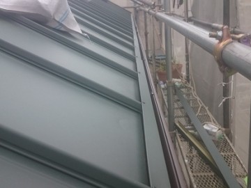 屋根カバー工事
