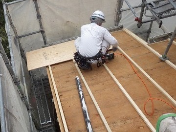 屋根葺き替え工事