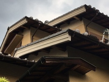樋掛け替え工事