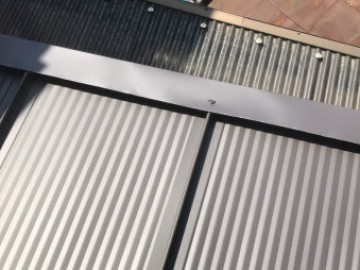 屋根カバー工事