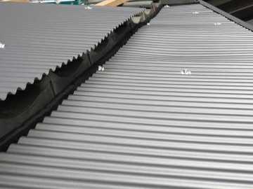屋根カバー工事