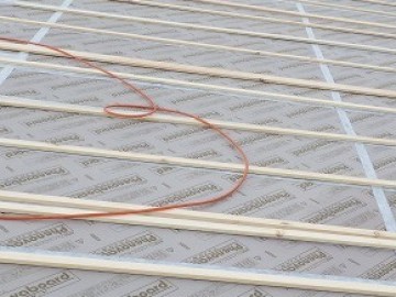 タテヒラ葺き替え工事