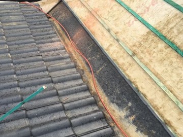 屋根葺き替え工事
