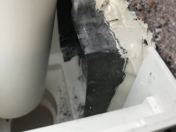 樋掛け替え工事