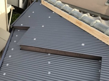 屋根カバー工事