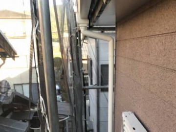 樋掛け替え工事