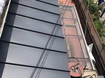 屋根カバー工事　カラーベスト⇒タテヒラ