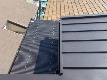 屋根カバー工事