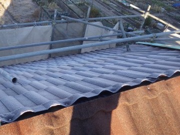 屋根カバー工事