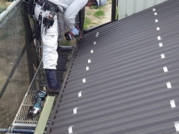 屋根カバー工事