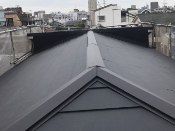 屋根カバー工事