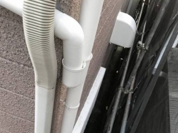 樋掛け替え工事