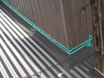屋根カバー工事