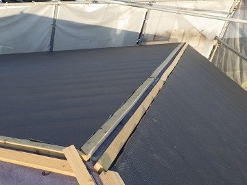 屋根カバー工事