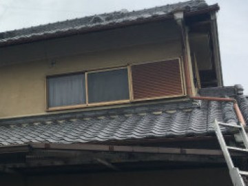 樋掛け替え工事