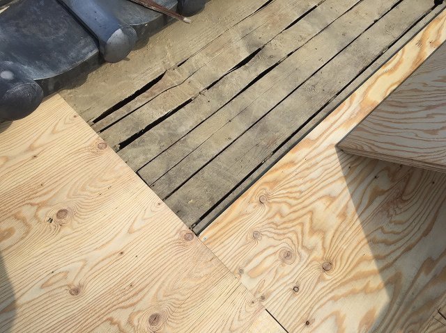 屋根葺き替え工事