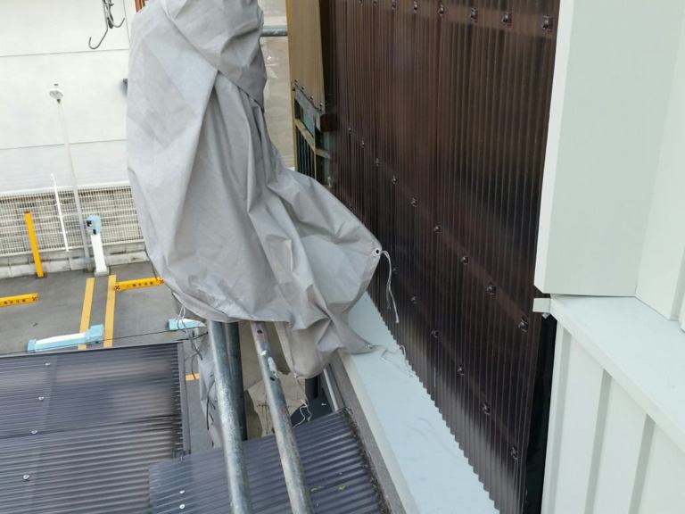 外壁　波板工事