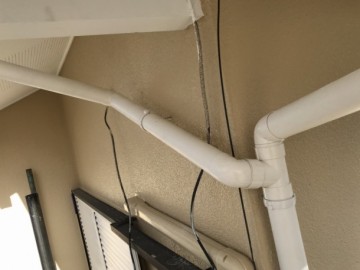 樋掛け替え工事